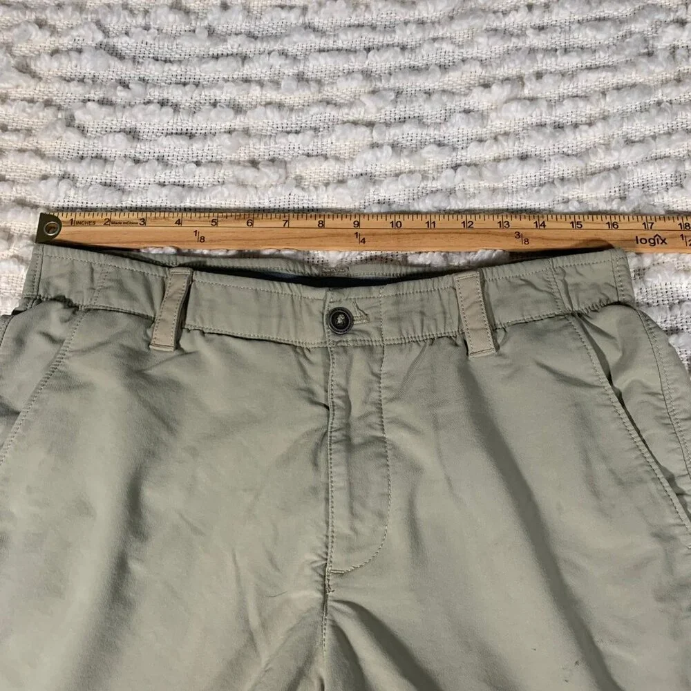 Men's Under Armour Tan/Khaki Golf Performance Bermuda Sports Shorts 34‎